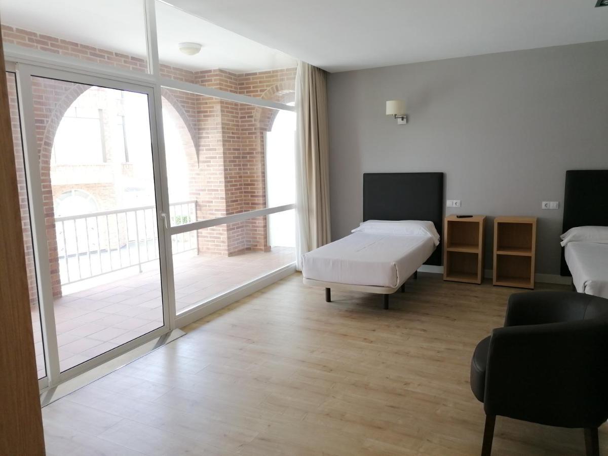 Apartamentos Regollera Premium Con Garaje 노하 외부 사진