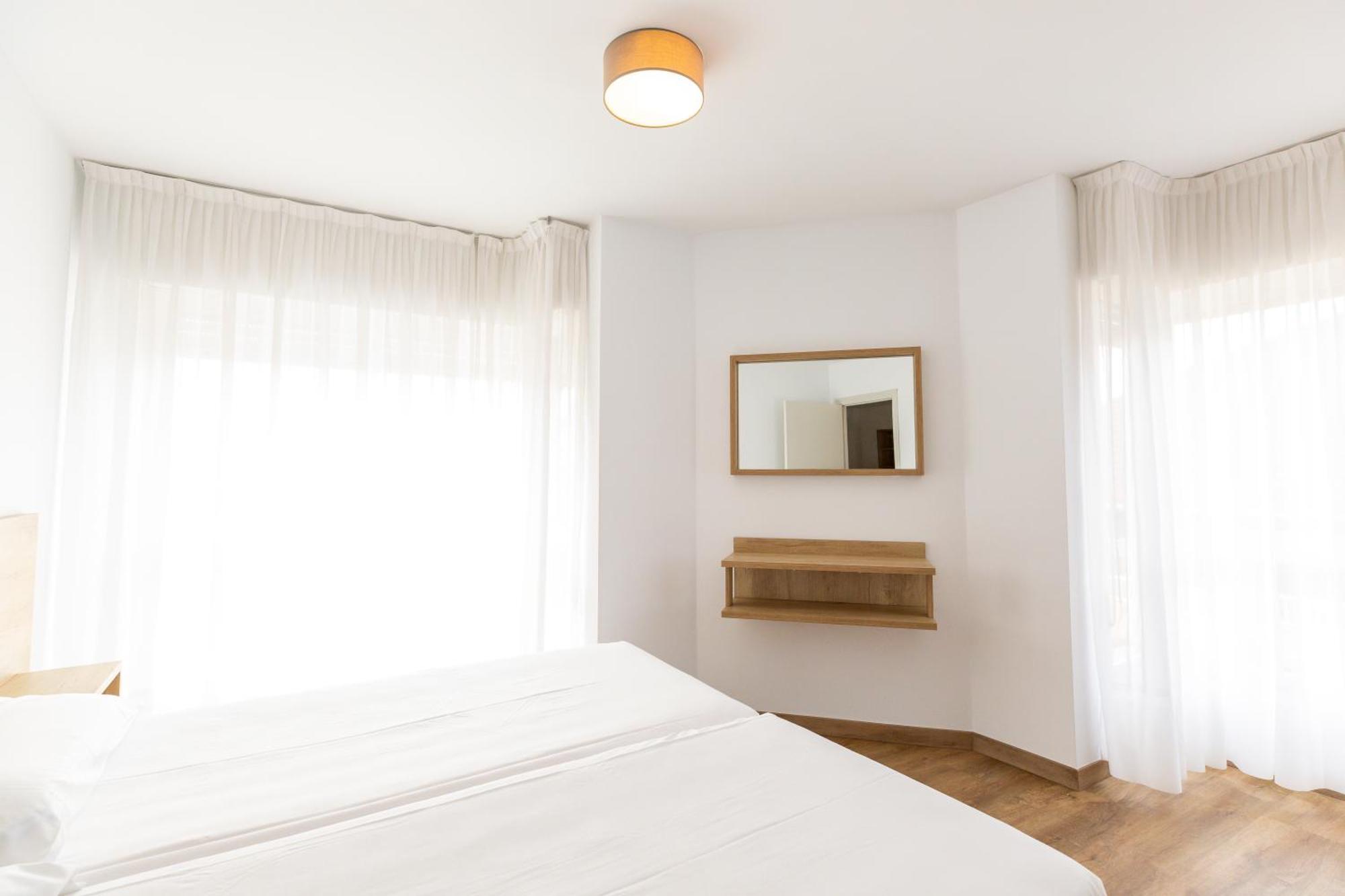 Apartamentos Regollera Premium Con Garaje 노하 외부 사진